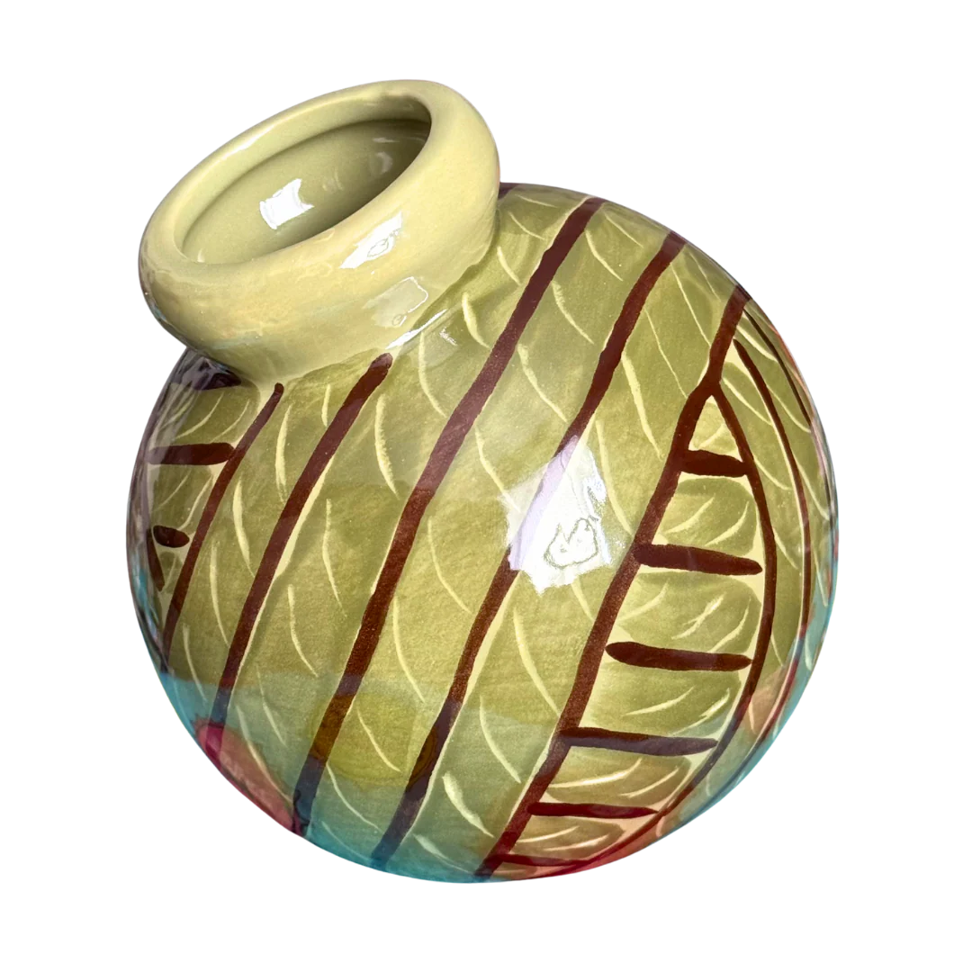 ☕ Tilted Ball Vase